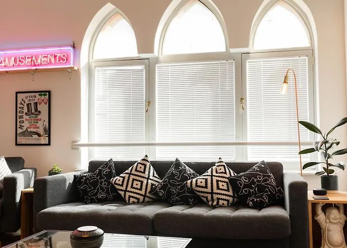 Church House Loft Apartman *